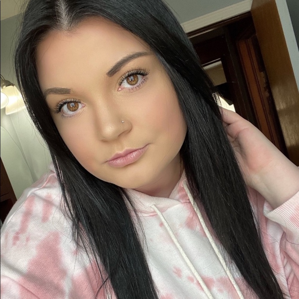 Meet your Posher, Katelyn